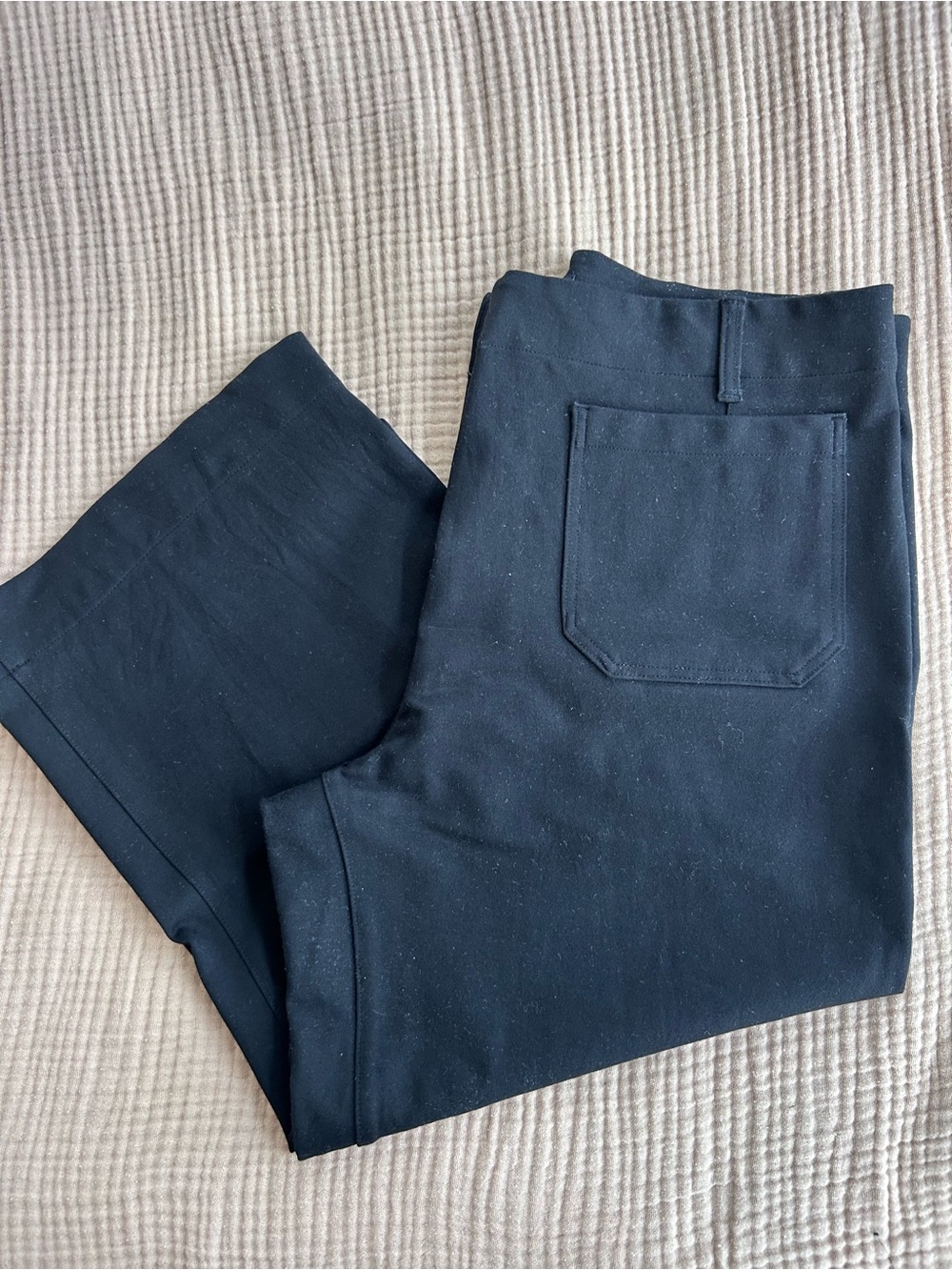 Quince Ultra-Stretch Ponte Wide-Leg Crop Pants - Picture 2 of 5